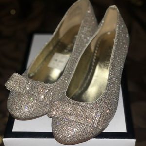 Girls Gold Pump Pageant shoes sz 12.5